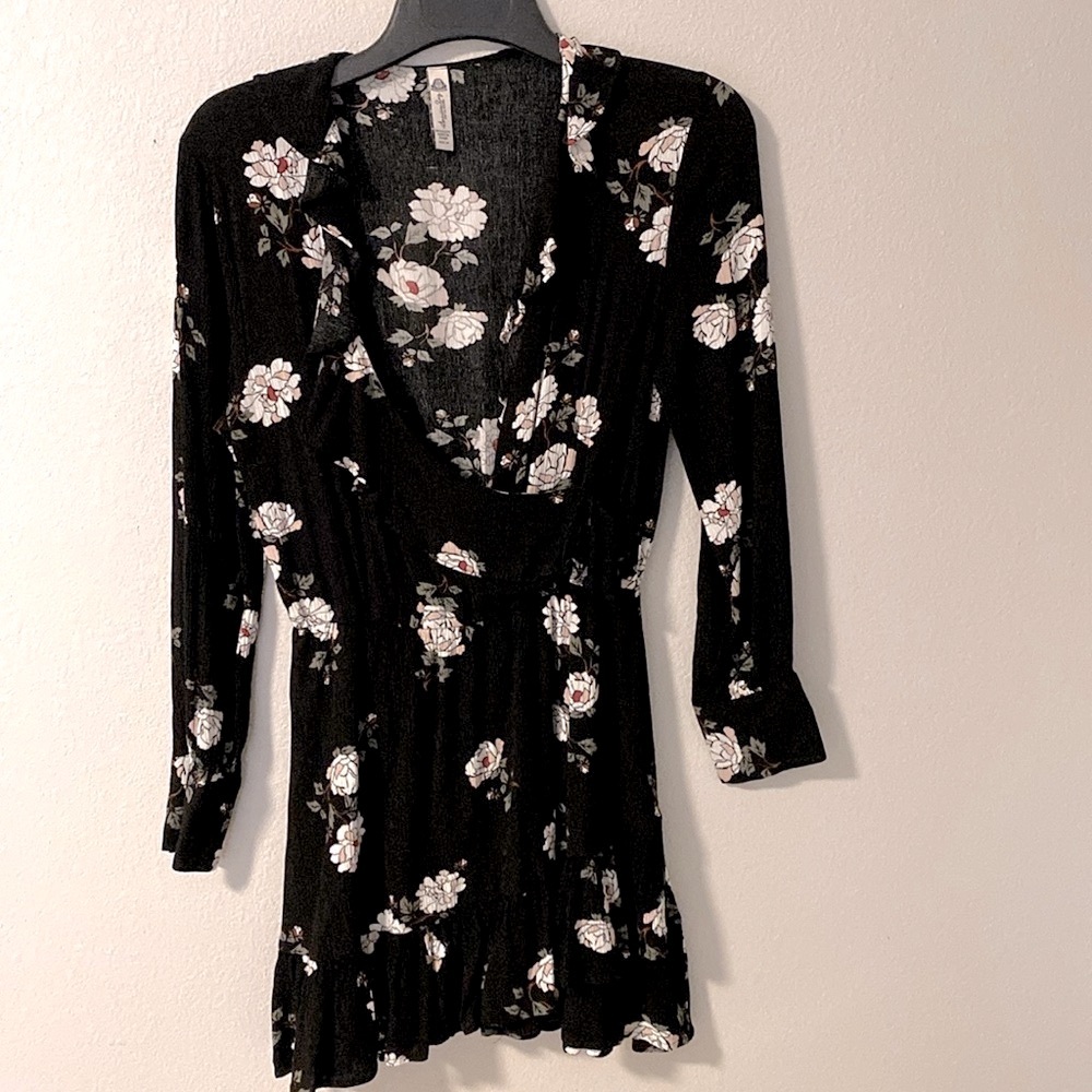 American Rag Dress or Tunic Sweet Ruffles Medium